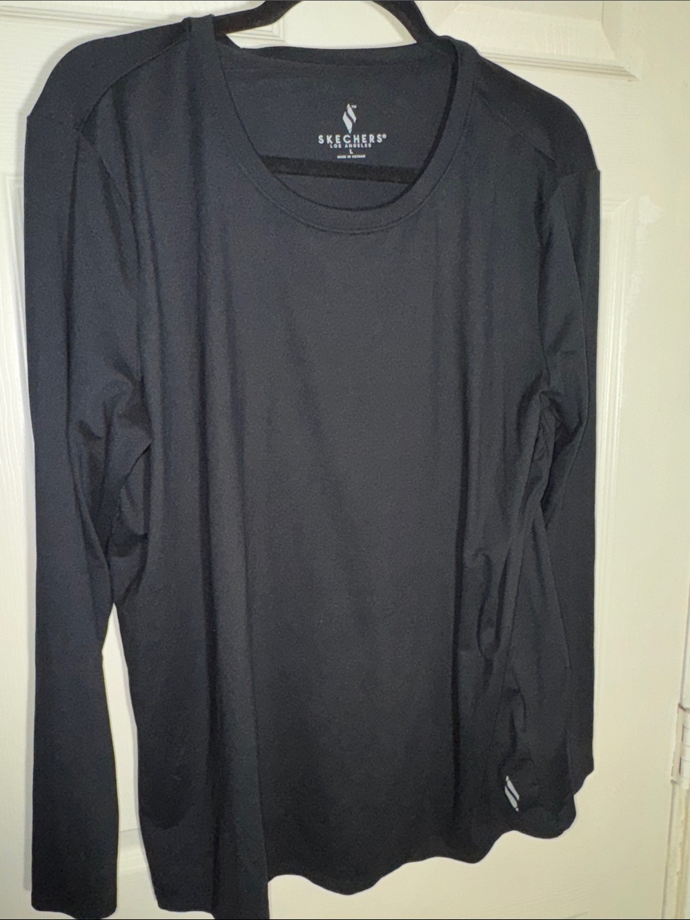 Skechers Black Long Sleeve Crew Neck Performance Shirt